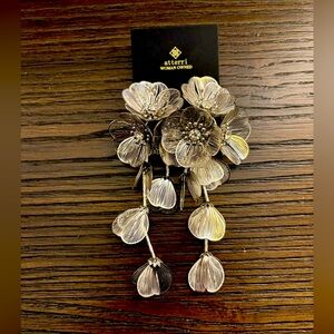 NEW Atterri silver flower earrings